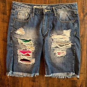 Serape distressed Bermuda Denim Jean Shorts Size 31 fits like a 30 Women Junior